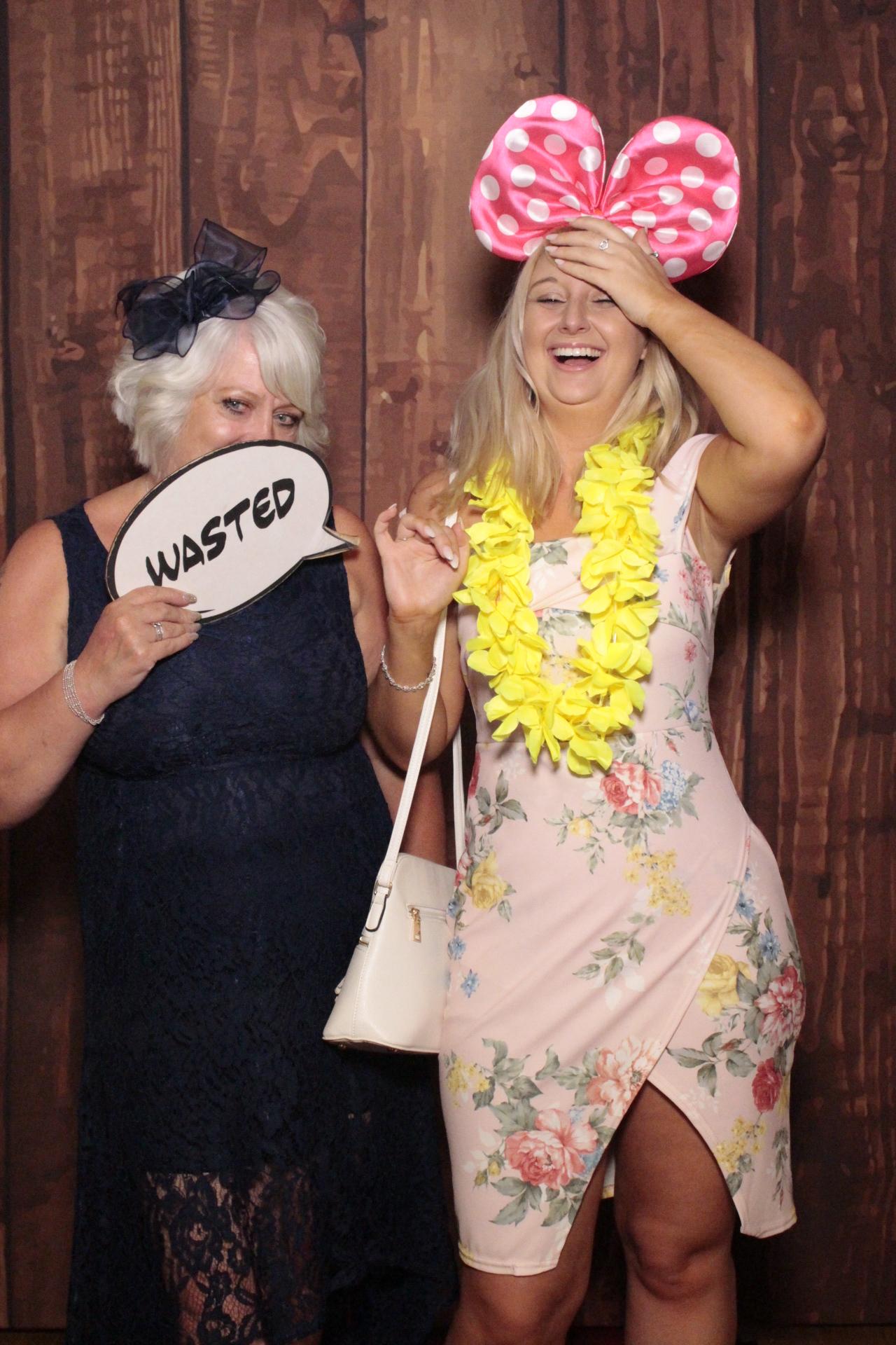 Samantha & Sean's Wedding | View more photos from the event at gallery.myphotoboothexperience.co.uk/u/MyPhotoBoothExperienceLtd/Samantha-Seans-Wedding